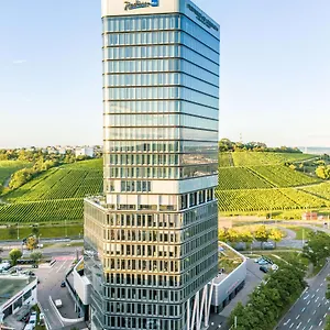 Hotel Radisson Blu At Porsche Design Tower ****